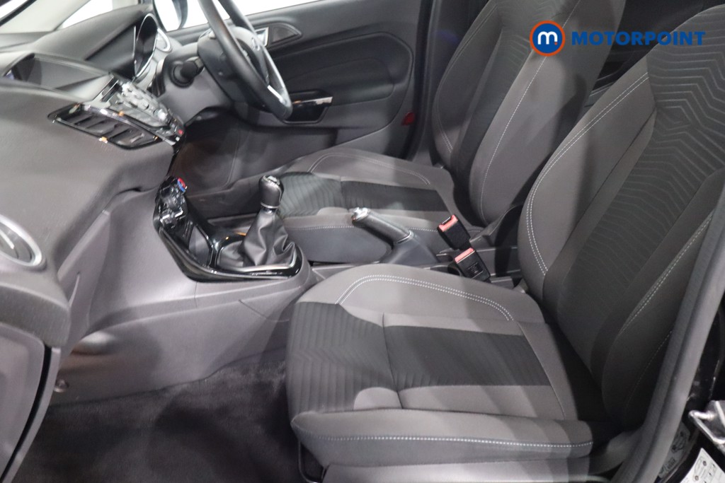 Ford Fiesta Zetec Manual Petrol Hatchback - Stock Number (1580938) - 4th supplementary image