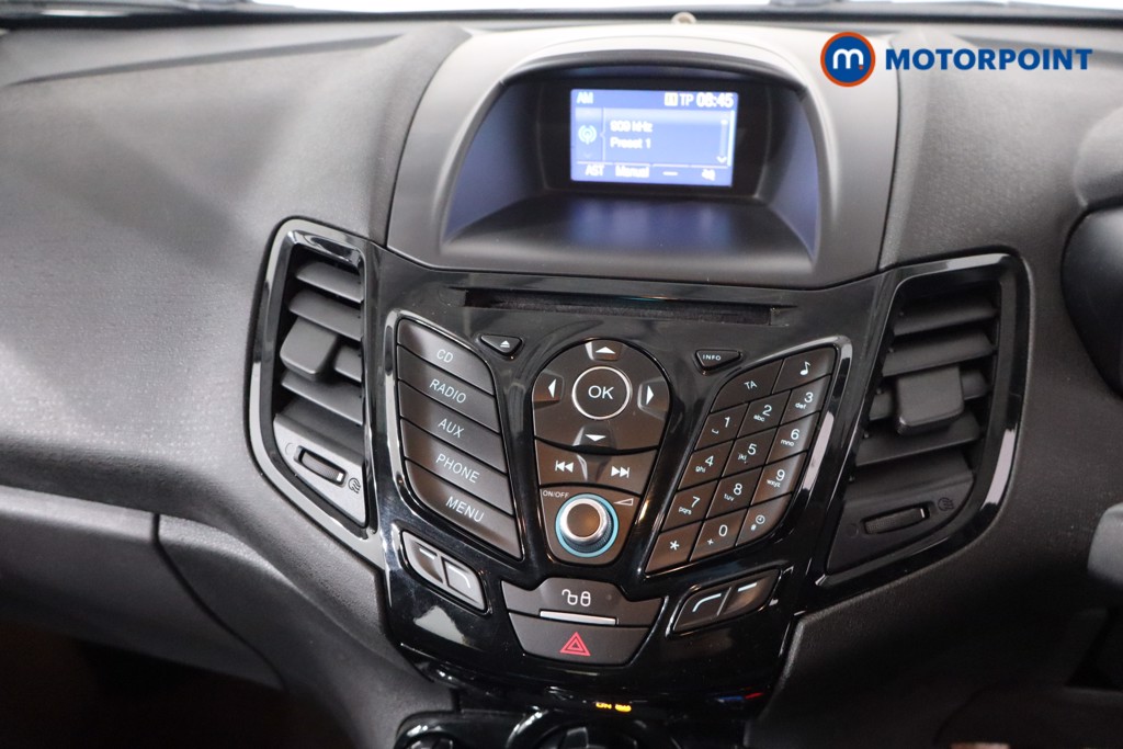 Ford Fiesta Zetec Manual Petrol Hatchback - Stock Number (1580938) - 15th supplementary image