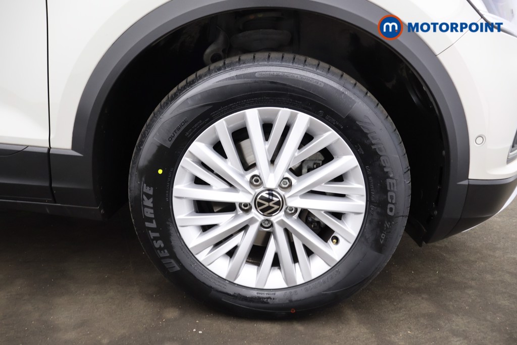 Volkswagen T-Roc Life Manual Petrol SUV - Stock Number (1580974) - 17th supplementary image
