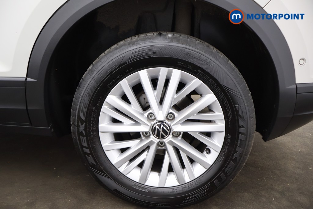 Volkswagen T-Roc Life Manual Petrol SUV - Stock Number (1580974) - 19th supplementary image