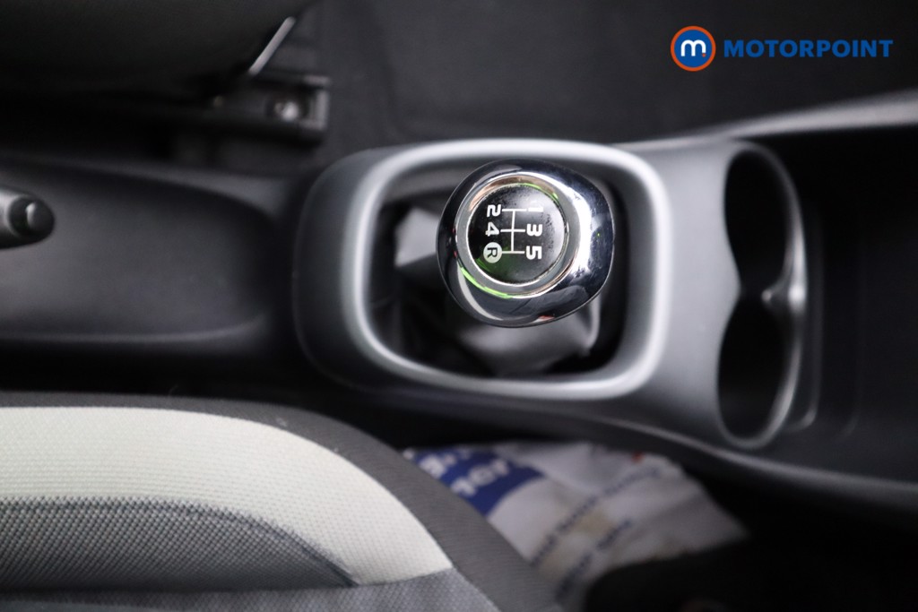 Toyota Aygo X-Play Manual Petrol Hatchback - Stock Number (1581107) - 4th supplementary image