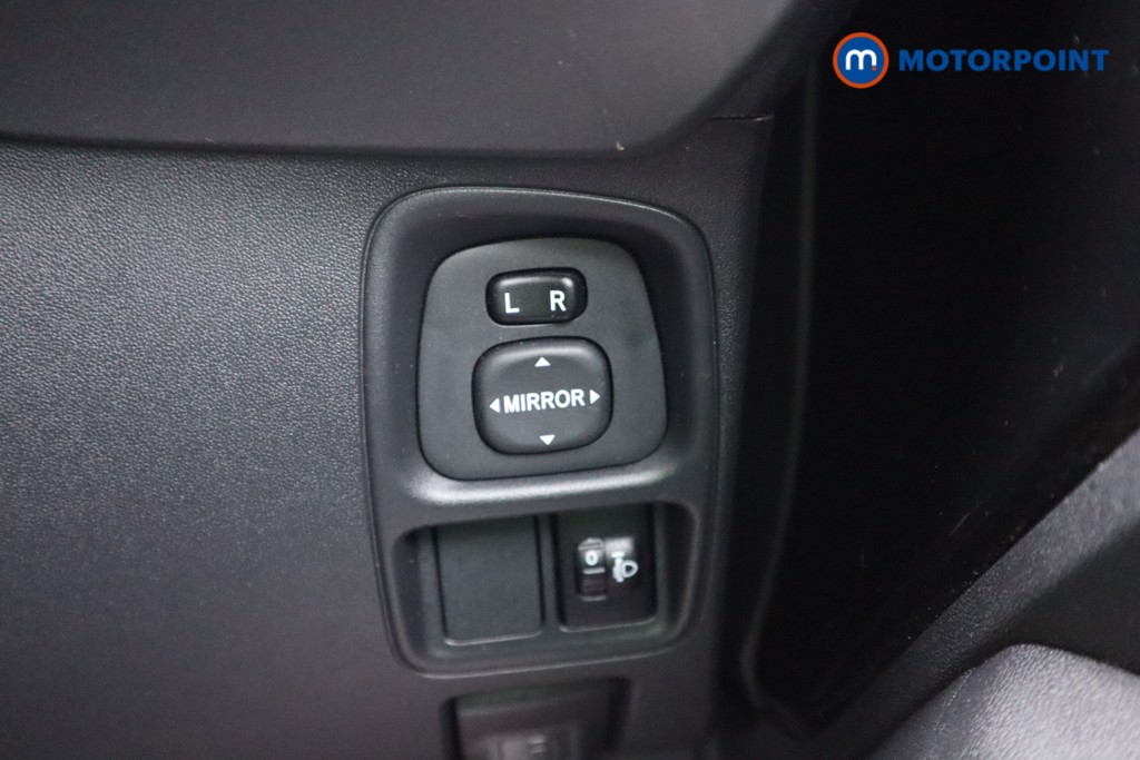 Toyota Aygo X-Play Manual Petrol Hatchback - Stock Number (1581107) - 9th supplementary image