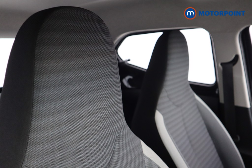 Toyota Aygo X-Play Manual Petrol Hatchback - Stock Number (1581107) - 12th supplementary image