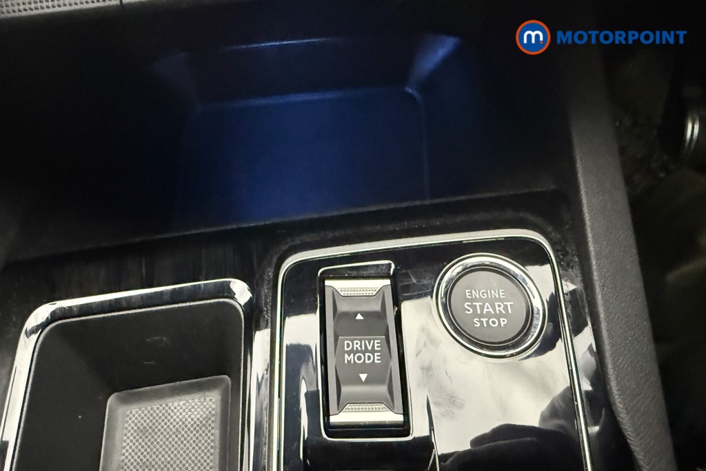 Peugeot 3008 Active Automatic Petrol Plug-In Hybrid SUV - Stock Number (1581356) - 14th supplementary image