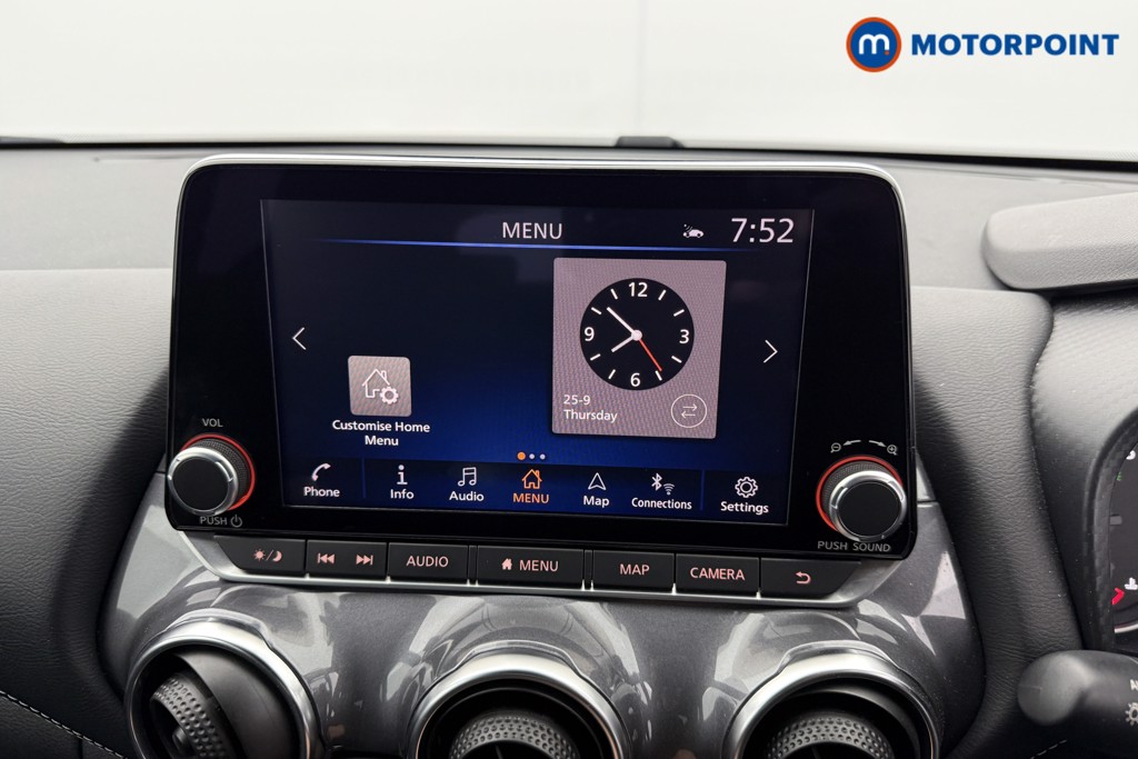 Nissan Juke N-Connecta Manual Petrol SUV - Stock Number (1581372) - 11th supplementary image
