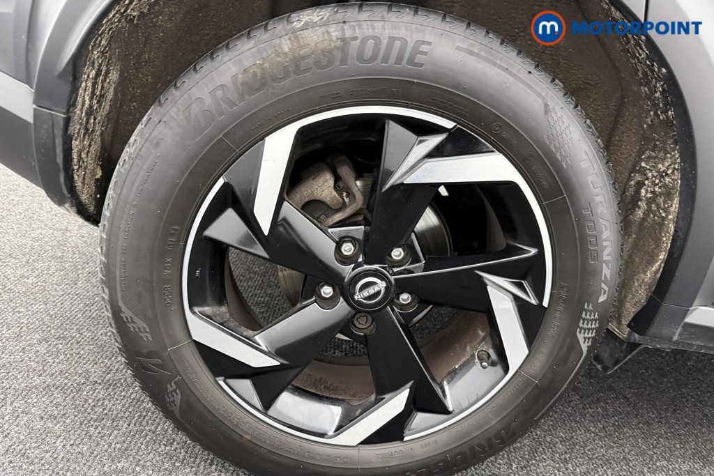 Nissan Juke N-Connecta Manual Petrol SUV - Stock Number (1581372) - 32nd supplementary image