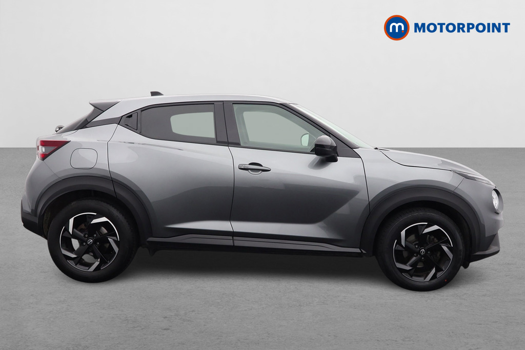 Nissan Juke N-Connecta Manual Petrol SUV - Stock Number (1581372) - Drivers side