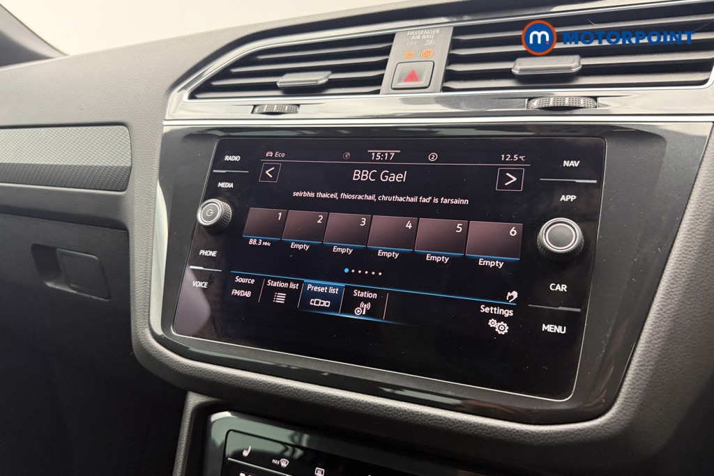 Volkswagen Tiguan R-Line Automatic Petrol SUV - Stock Number (1581433) - 10th supplementary image