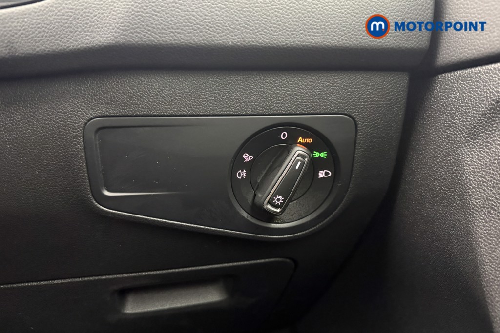 Volkswagen Tiguan R-Line Automatic Petrol SUV - Stock Number (1581433) - 16th supplementary image