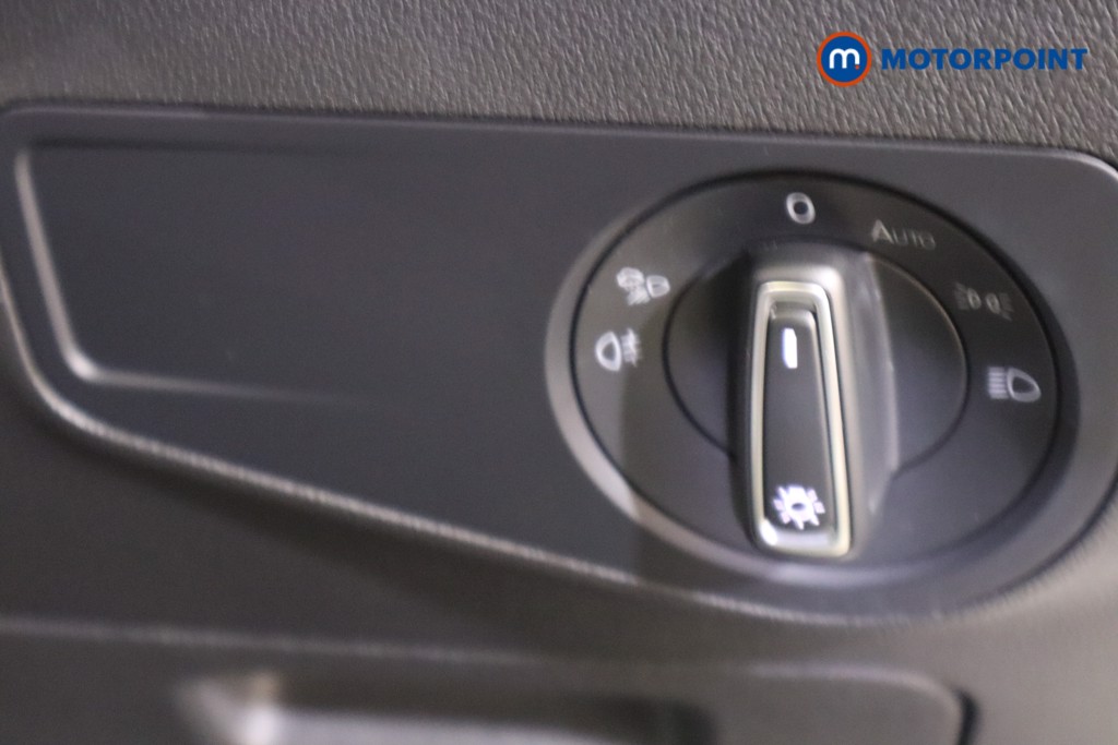 Volkswagen Tiguan R-Line Automatic Petrol SUV - Stock Number (1581436) - 16th supplementary image