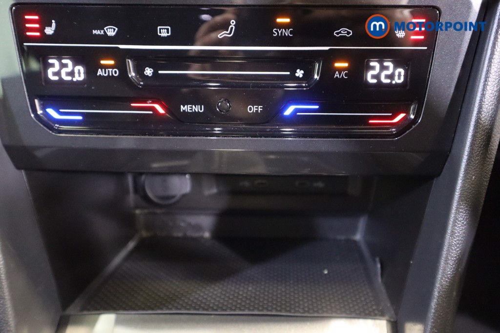 Volkswagen Tiguan R-Line Automatic Petrol SUV - Stock Number (1581436) - 20th supplementary image