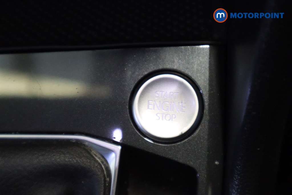 Volkswagen Tiguan R-Line Automatic Petrol SUV - Stock Number (1581436) - 22nd supplementary image