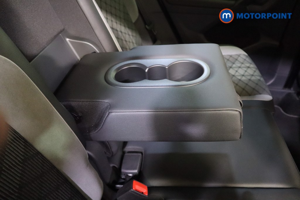 Volkswagen Tiguan R-Line Automatic Petrol SUV - Stock Number (1581436) - 29th supplementary image