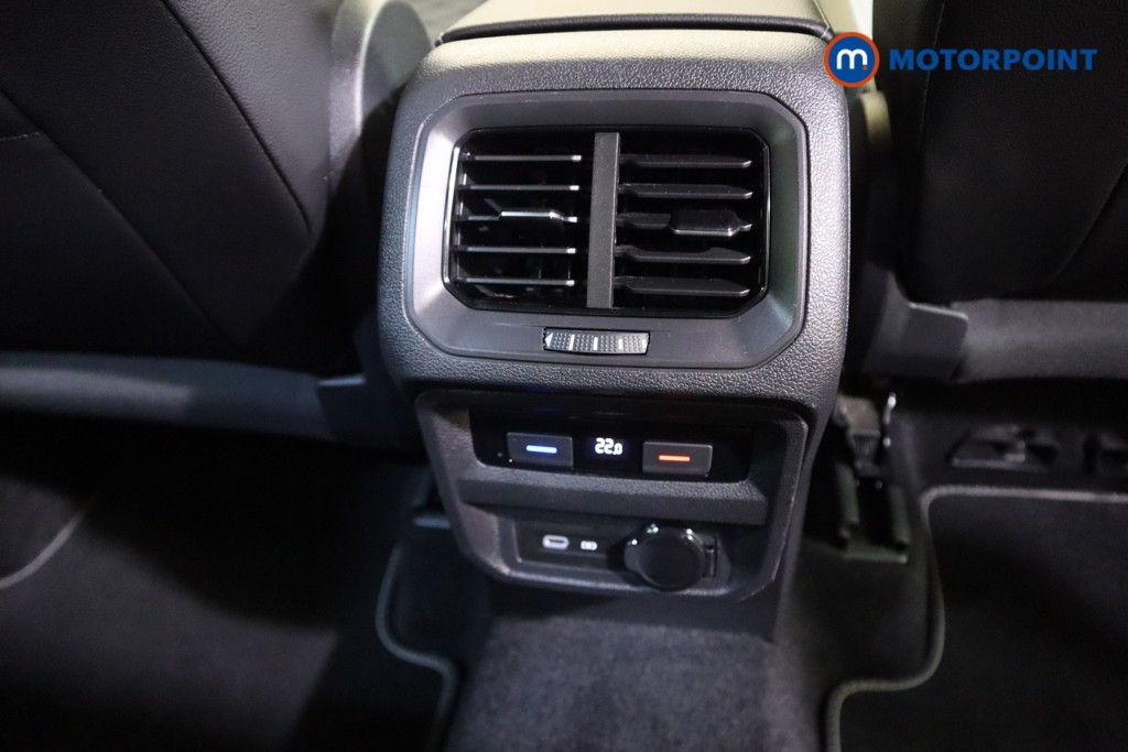 Volkswagen Tiguan R-Line Automatic Petrol SUV - Stock Number (1581436) - 30th supplementary image