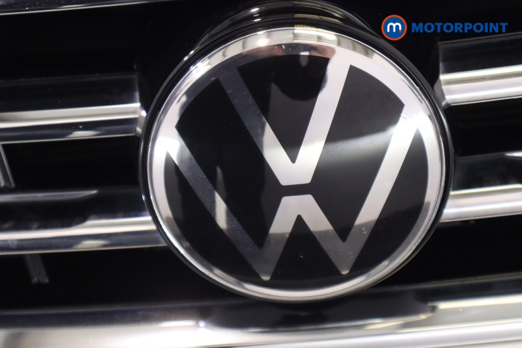 Volkswagen Tiguan R-Line Automatic Petrol SUV - Stock Number (1581436) - 37th supplementary image