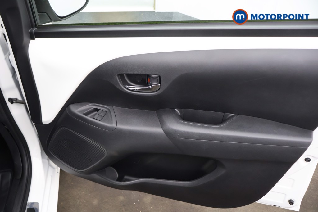 Toyota Aygo X-Play Automatic Petrol Hatchback - Stock Number (1581810) - 9th supplementary image