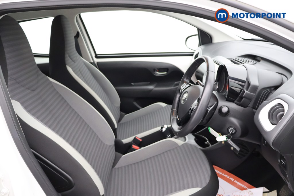 Toyota Aygo X-Play Automatic Petrol Hatchback - Stock Number (1581810) - 11th supplementary image