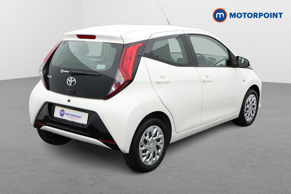 Toyota Aygo X-Play Automatic Petrol Hatchback - Stock Number (1581810) - Drivers side rear corner