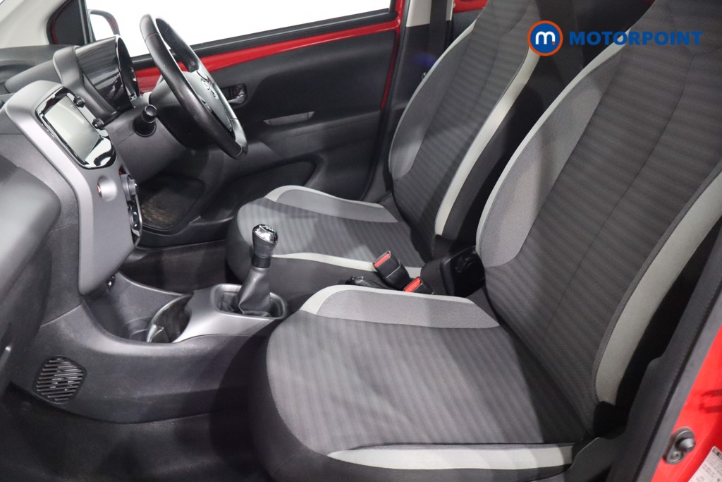 Toyota Aygo X-Play Manual Petrol Hatchback - Stock Number (1581886) - 4th supplementary image