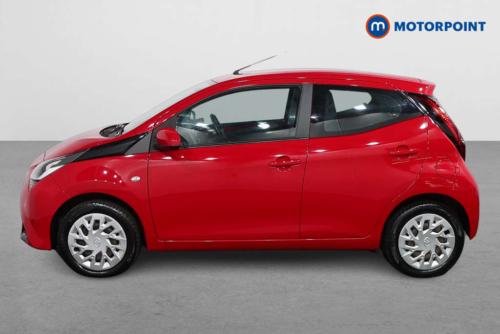 Toyota Aygo X-Play Manual Petrol Hatchback - Stock Number (1581886) - Passenger side