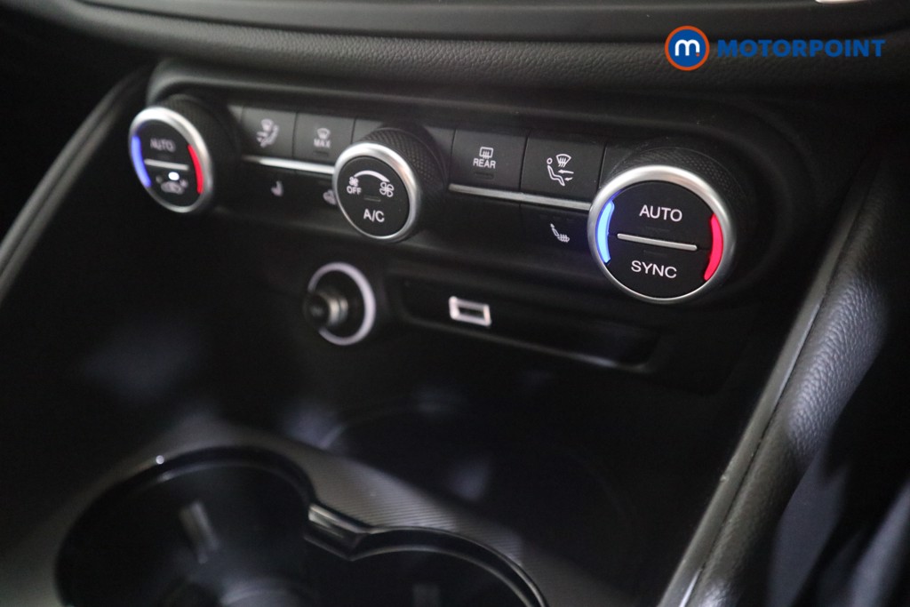 Alfa Romeo Giulia Veloce Automatic Petrol Saloon - Stock Number (1582302) - 7th supplementary image