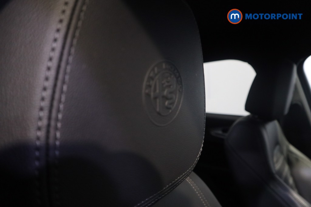 Alfa Romeo Giulia Veloce Automatic Petrol Saloon - Stock Number (1582302) - 15th supplementary image