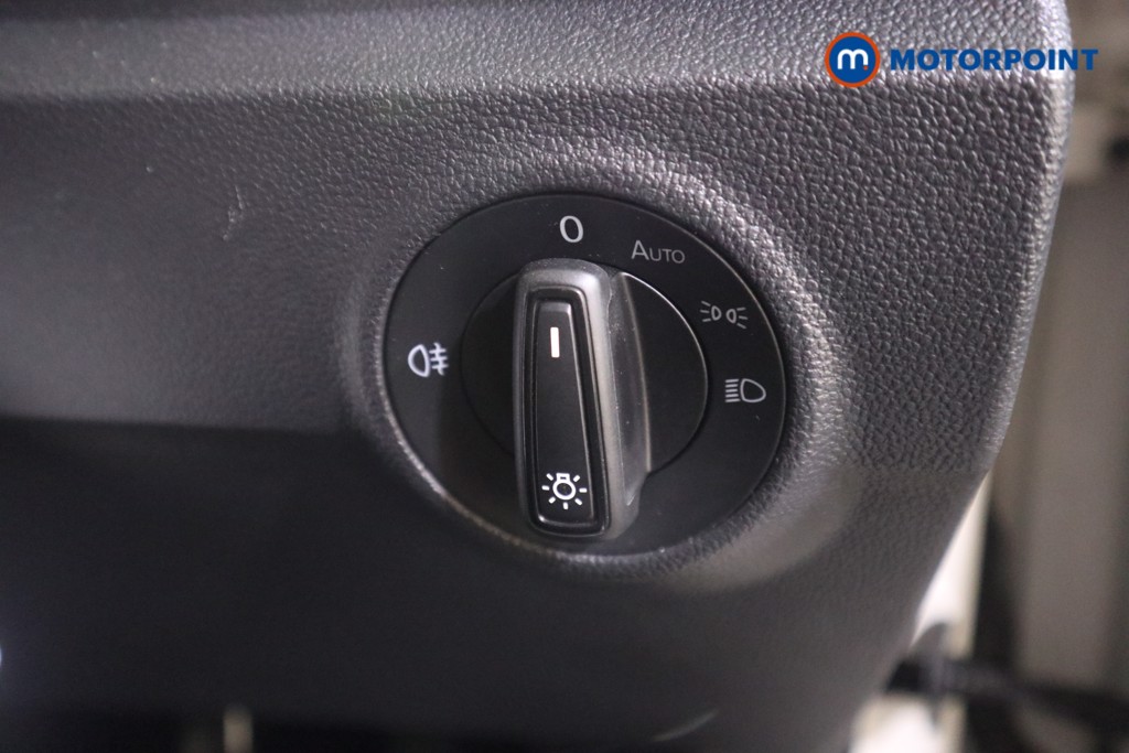 Volkswagen T-Roc Life Manual Petrol SUV - Stock Number (1582309) - 9th supplementary image