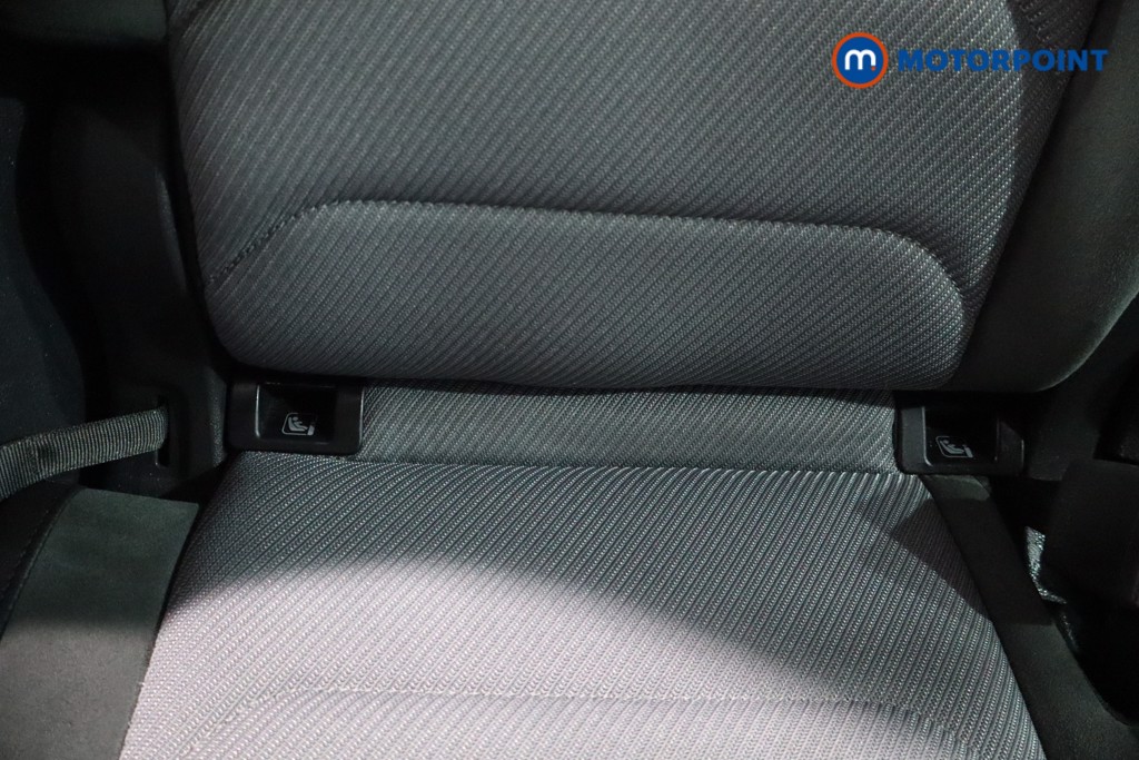 Volkswagen Tiguan R-Line Automatic Diesel SUV - Stock Number (1582512) - 25th supplementary image