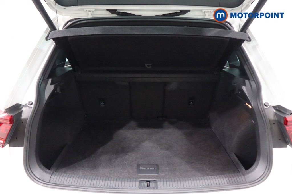 Volkswagen Tiguan R-Line Automatic Diesel SUV - Stock Number (1582512) - 38th supplementary image
