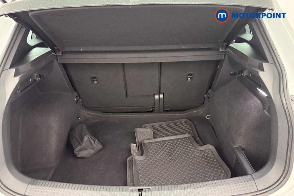 Volkswagen Tiguan R-Line Automatic Petrol SUV - Stock Number (1582587) - 6th supplementary image