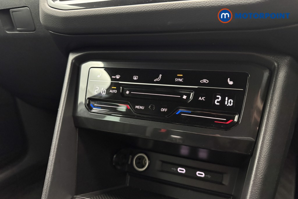 Volkswagen Tiguan R-Line Automatic Petrol SUV - Stock Number (1582587) - 14th supplementary image