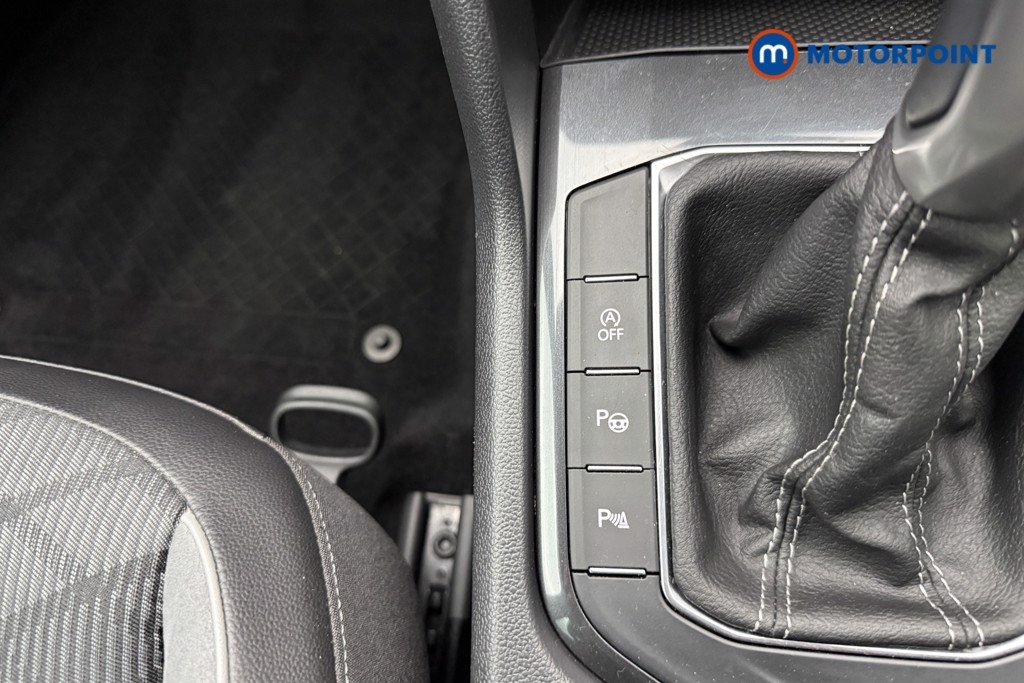 Volkswagen Tiguan R-Line Automatic Petrol SUV - Stock Number (1582587) - 16th supplementary image