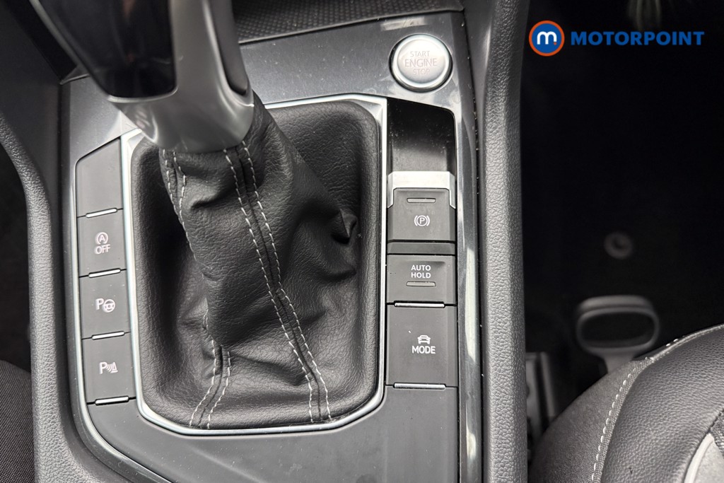 Volkswagen Tiguan R-Line Automatic Petrol SUV - Stock Number (1582587) - 17th supplementary image