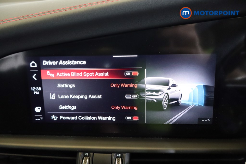 Alfa Romeo Giulia Competizione Automatic Petrol Saloon - Stock Number (1582593) - 8th supplementary image