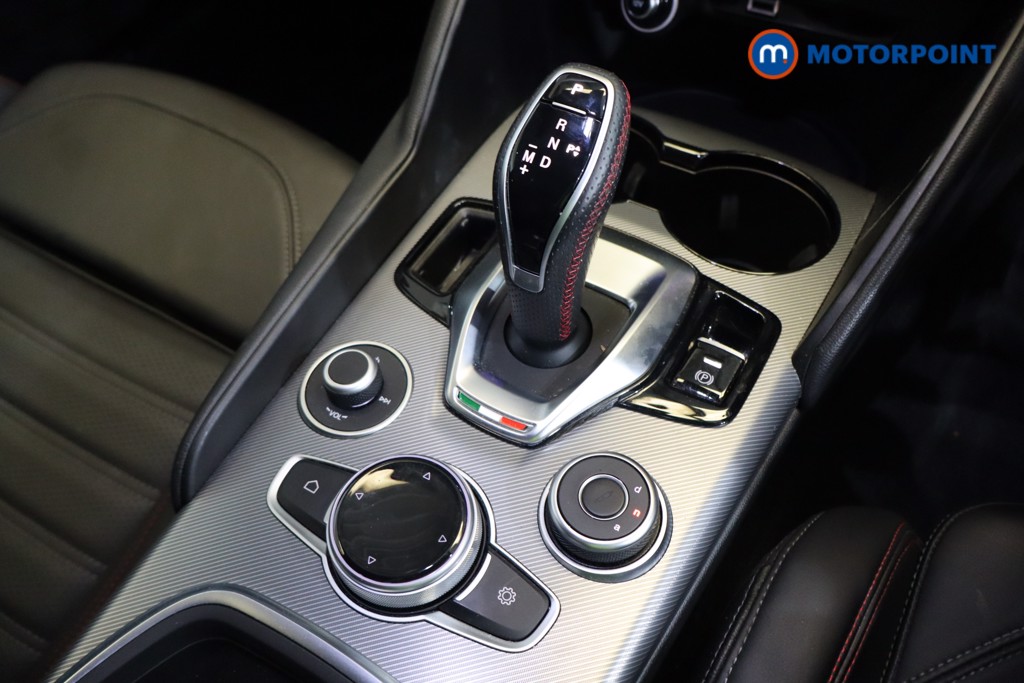 Alfa Romeo Giulia Competizione Automatic Petrol Saloon - Stock Number (1582593) - 13th supplementary image