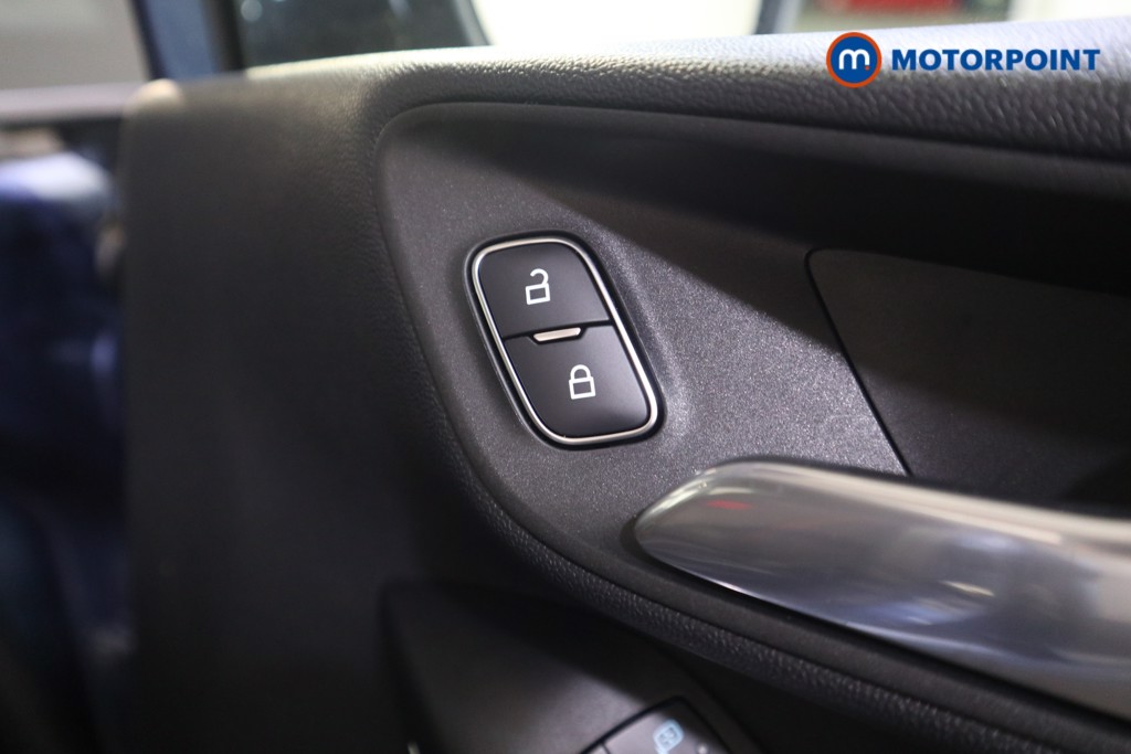 Ford Fiesta St-Line Manual Petrol Hatchback - Stock Number (1582916) - 11th supplementary image