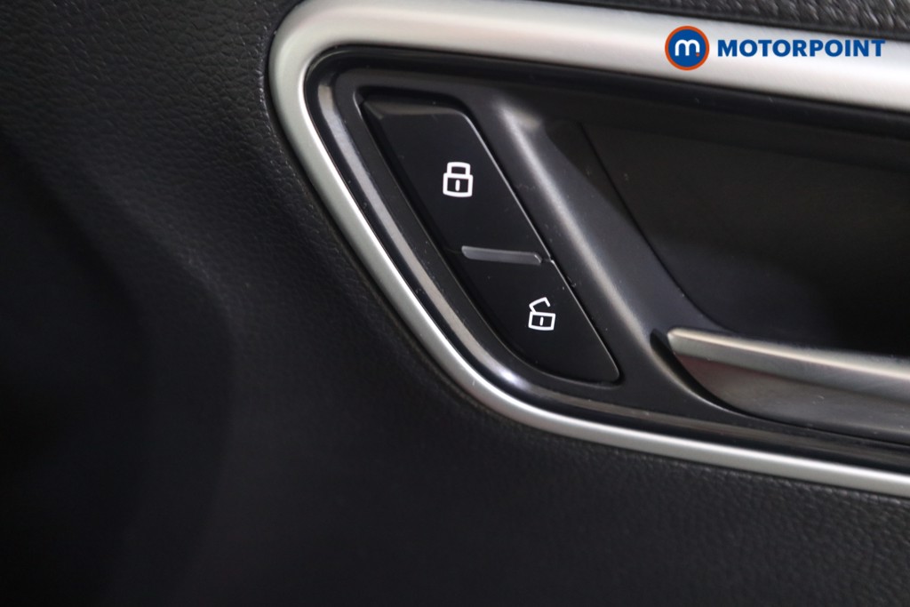 Mg Motor Uk ZS Trophy Ev Automatic Electric SUV - Stock Number (1583000) - 9th supplementary image
