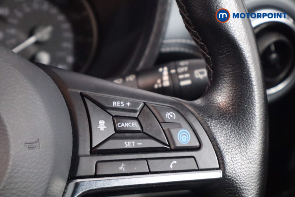 Nissan Juke Tekna Manual Petrol SUV - Stock Number (1583039) - 8th supplementary image