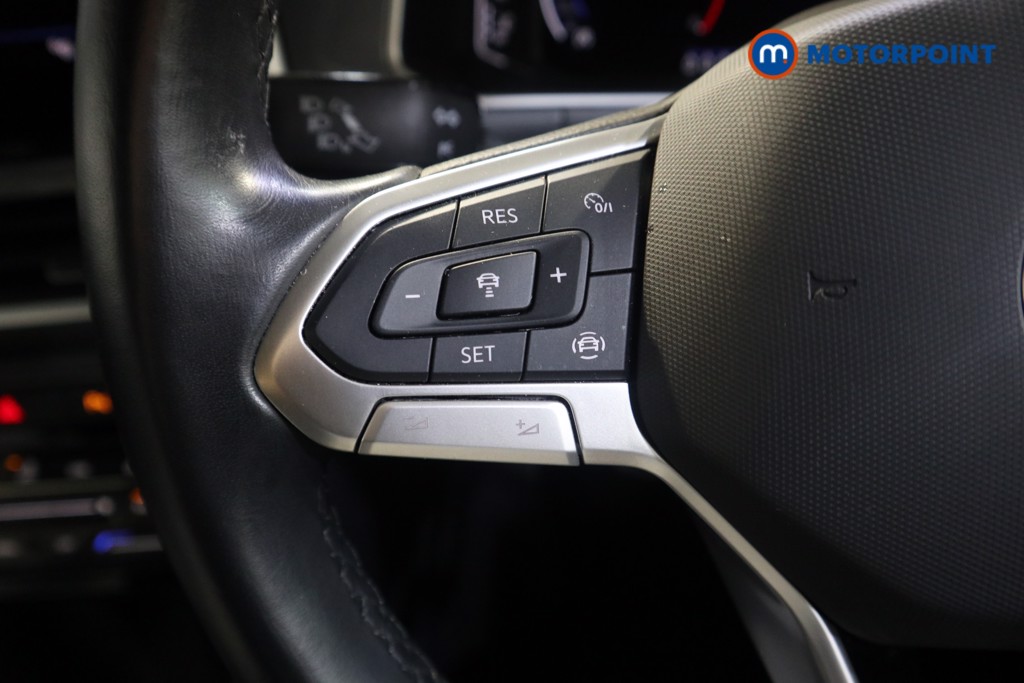 Volkswagen T-Roc Style Manual Petrol SUV - Stock Number (1583137) - 3rd supplementary image