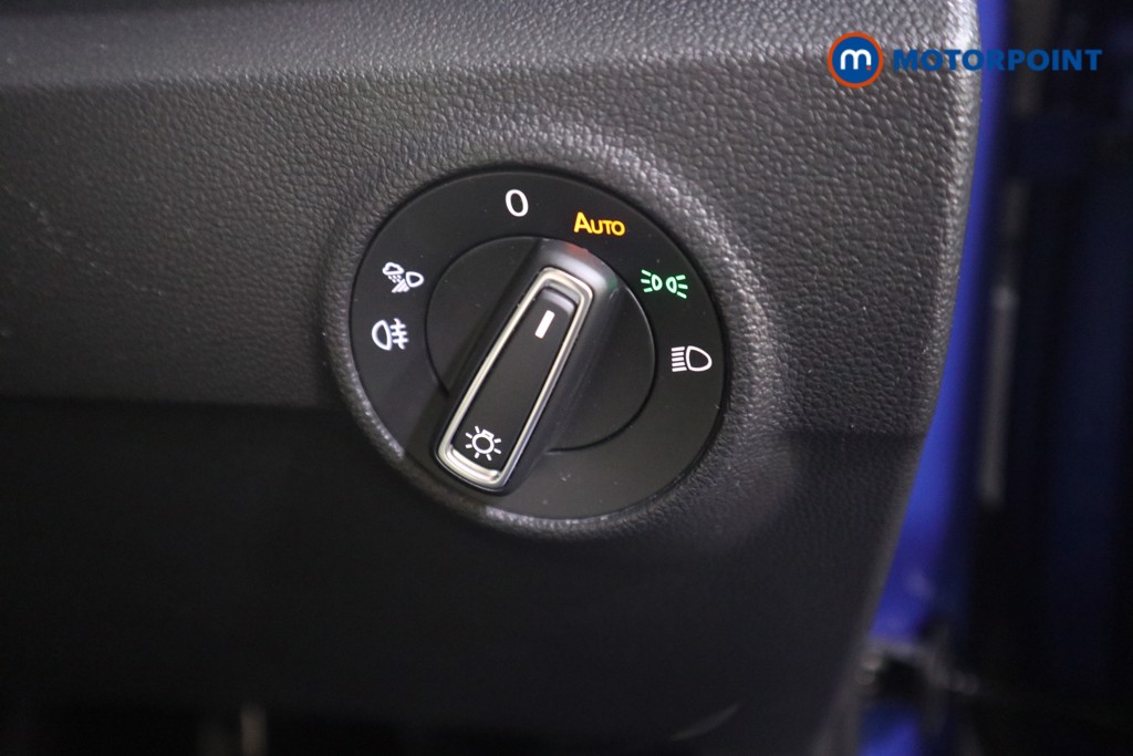 Volkswagen T-Roc Style Manual Petrol SUV - Stock Number (1583137) - 9th supplementary image