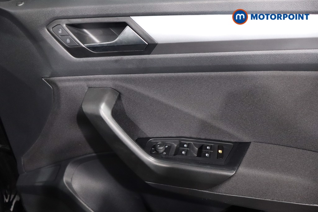Volkswagen T-Roc Life Manual Petrol SUV - Stock Number (1583630) - 21st supplementary image