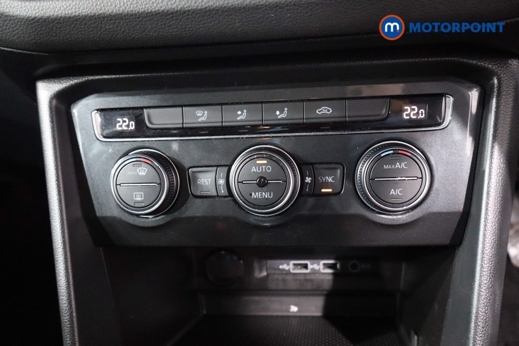 Volkswagen Tiguan Match Manual Petrol SUV - Stock Number (1583717) - 16th supplementary image
