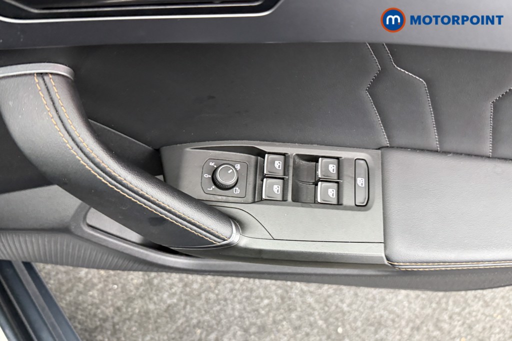 Cupra Leon V1 Automatic Petrol Hatchback - Stock Number (1583896) - 16th supplementary image