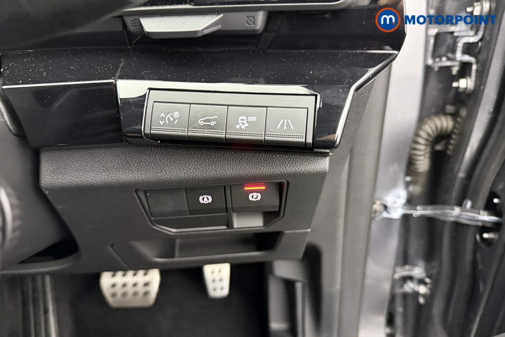 Renault Austral Techno Esprit Alpine Automatic Petrol-Electric Hybrid SUV - Stock Number (1583922) - 14th supplementary image