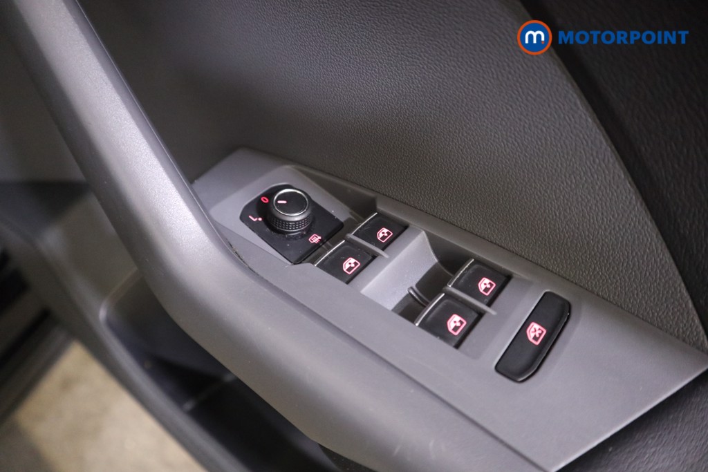 Volkswagen T-Cross SEL Manual Petrol SUV - Stock Number (1583948) - 11th supplementary image