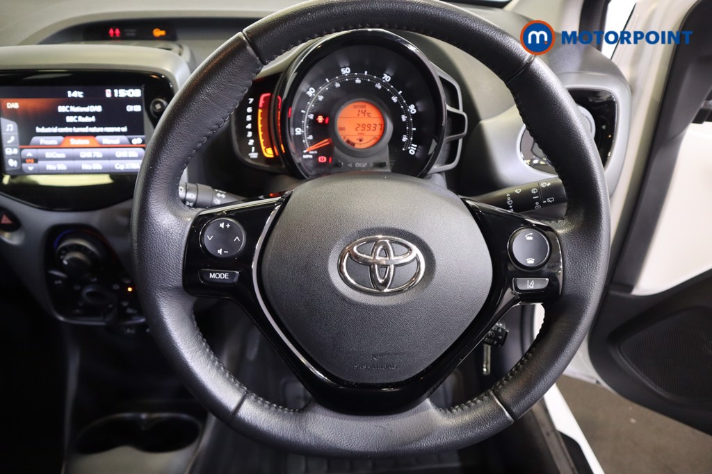Toyota Aygo X-Play Manual Petrol Hatchback - Stock Number (1583986) - 3rd supplementary image