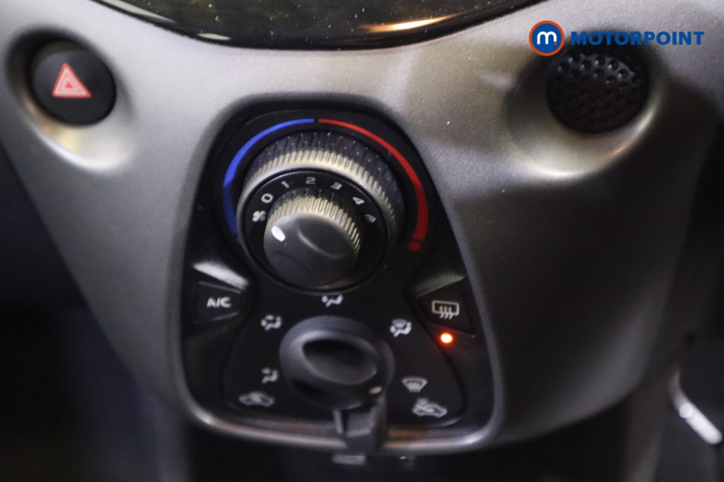 Toyota Aygo X-Play Manual Petrol Hatchback - Stock Number (1583986) - 23rd supplementary image