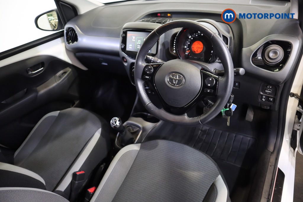 Toyota Aygo X-Play Manual Petrol Hatchback - Stock Number (1583986) - 1st supplementary image