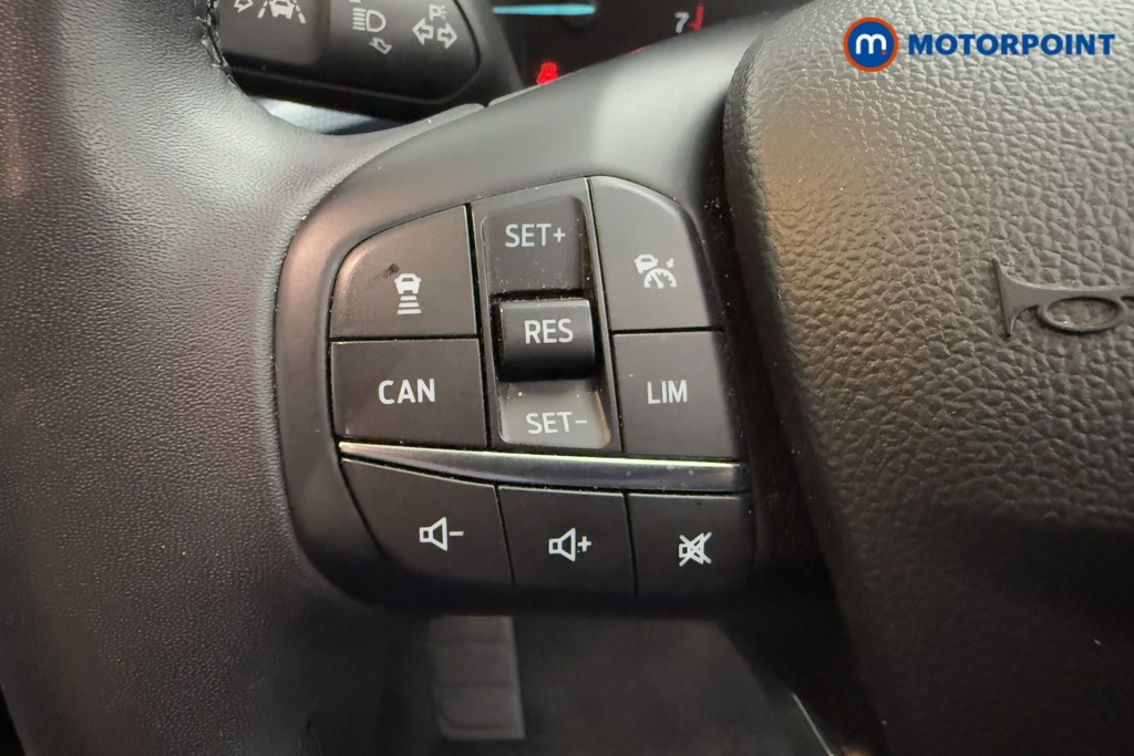 Ford Focus Active Manual Petrol Hatchback - Stock Number (1568608) - 4th supplementary image