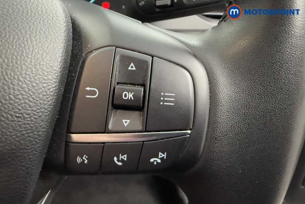 Ford Focus Active Manual Petrol Hatchback - Stock Number (1568608) - 5th supplementary image